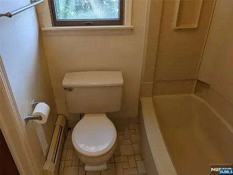 39 1 & 2 Smith Waldwick NJ 07463