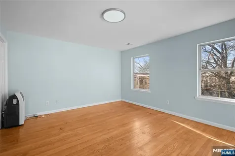 219-221 Clinton Place Newark NJ 07112