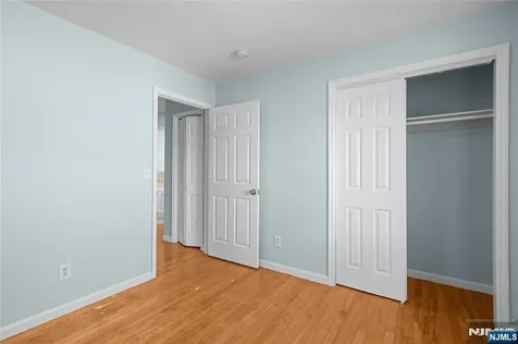219-221 Clinton Place Newark NJ 07112
