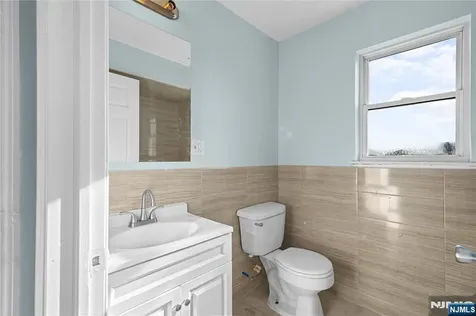219-221 Clinton Place Newark NJ 07112