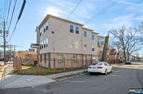 219-221 Clinton Place Newark NJ 07112