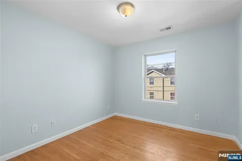 219-221 Clinton Place Newark NJ 07112