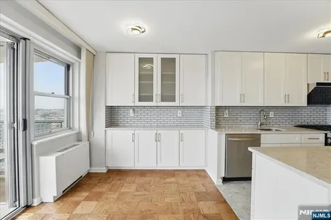 6600 Jfk Boulevard E West New York NJ 07093