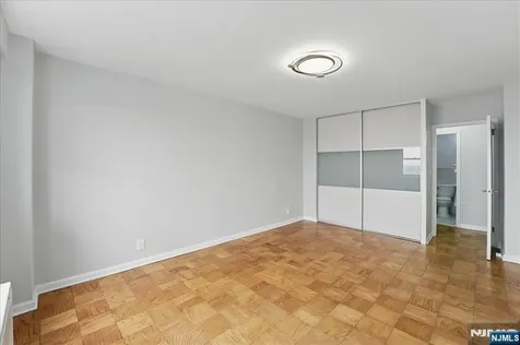 6600 Jfk Boulevard E West New York NJ 07093