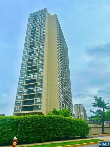 6 Horizon Road Fort Lee NJ 07024