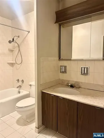 6 Horizon Road Fort Lee NJ 07024