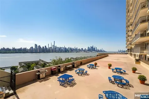 6600 Boulevard East West New York NJ 07093
