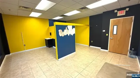 379 Main Avenue Wallington NJ 07057
