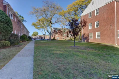255 Bogert River Edge NJ 07661