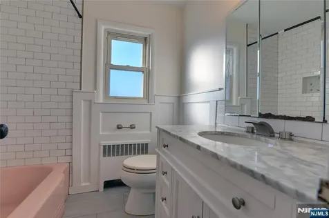 255 Bogert River Edge NJ 07661