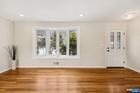 4 Lockwood Lane Closter NJ 07624