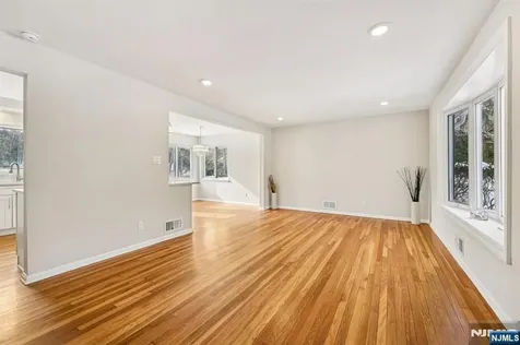 4 Lockwood Lane Closter NJ 07624