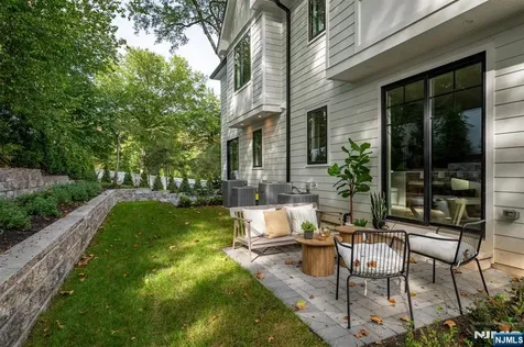 19 Fey Place Oradell NJ 07649