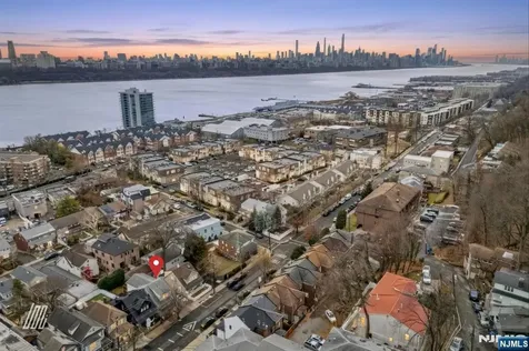 331 Undercliff Avenue Edgewater NJ 07020