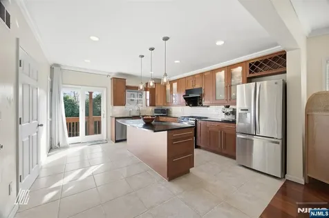 331 Undercliff Avenue Edgewater NJ 07020