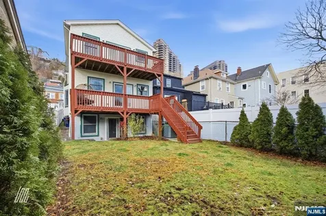 331 Undercliff Avenue Edgewater NJ 07020