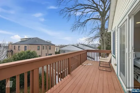 331 Undercliff Avenue Edgewater NJ 07020