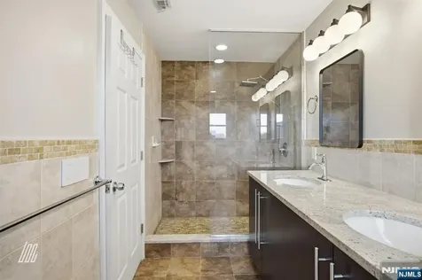 331 Undercliff Avenue Edgewater NJ 07020