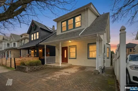 331 Undercliff Avenue Edgewater NJ 07020
