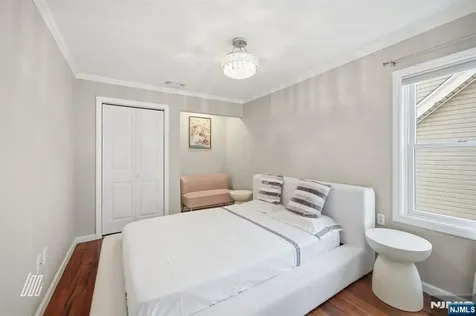 331 Undercliff Avenue Edgewater NJ 07020