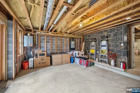 331 Undercliff Avenue Edgewater NJ 07020