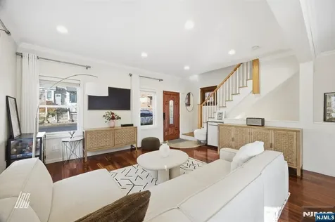 331 Undercliff Avenue Edgewater NJ 07020