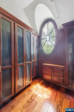 47 Fox Hedge Road Saddle River NJ 07458