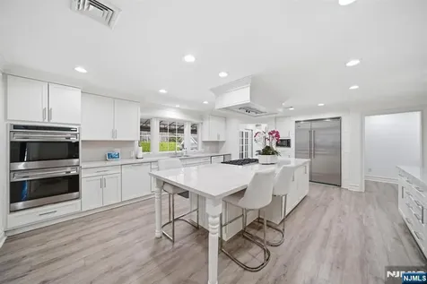 257 Truman Drive Cresskill NJ 07626