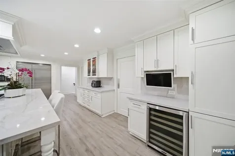 257 Truman Drive Cresskill NJ 07626