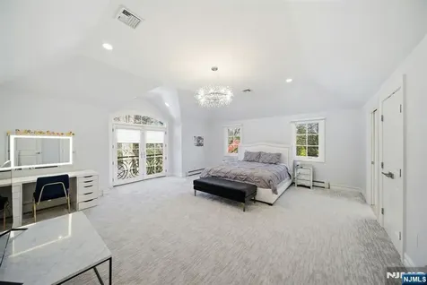 257 Truman Drive Cresskill NJ 07626