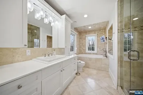 257 Truman Drive Cresskill NJ 07626