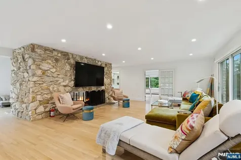 63 Eisenhower Drive Cresskill NJ 07626