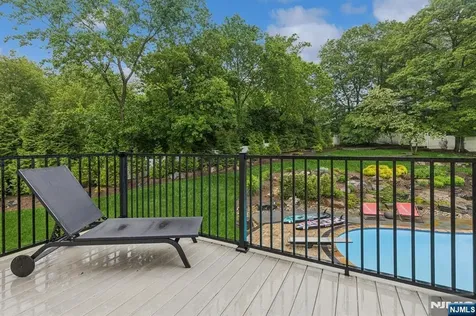 63 Eisenhower Drive Cresskill NJ 07626