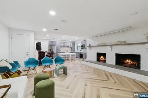 63 Eisenhower Drive Cresskill NJ 07626