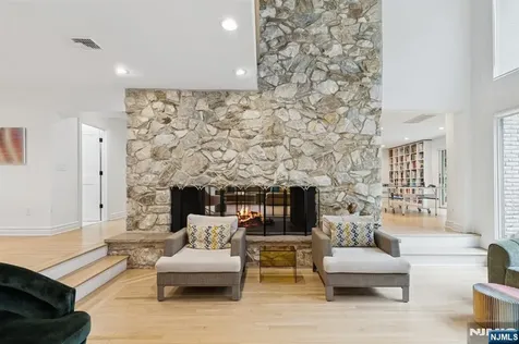 63 Eisenhower Drive Cresskill NJ 07626