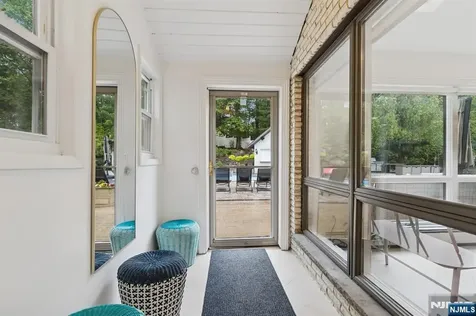 63 Eisenhower Drive Cresskill NJ 07626
