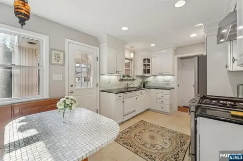 15 Dunn Place Dumont NJ 07628
