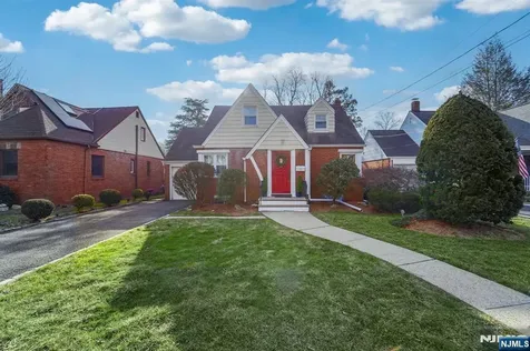 15 Dunn Place Dumont NJ 07628