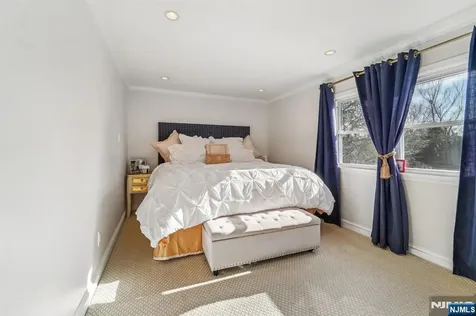 15 Dunn Place Dumont NJ 07628