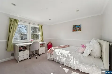 15 Dunn Place Dumont NJ 07628