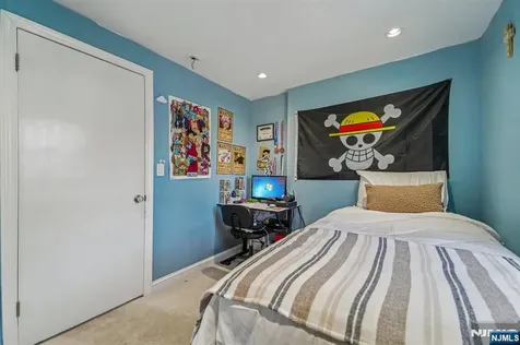15 Dunn Place Dumont NJ 07628