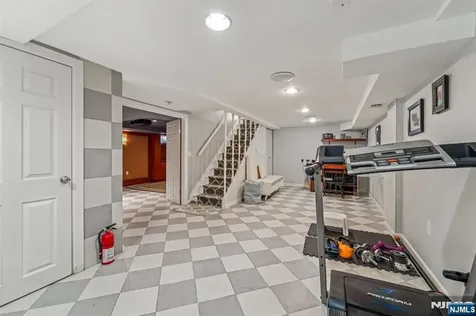 15 Dunn Place Dumont NJ 07628
