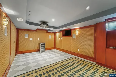 15 Dunn Place Dumont NJ 07628