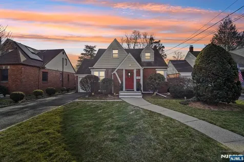 15 Dunn Place Dumont NJ 07628