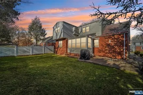 15 Dunn Place Dumont NJ 07628