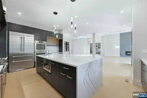 121 Engle Street Cresskill NJ 07626