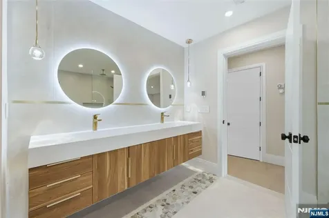 121 Engle Street Cresskill NJ 07626