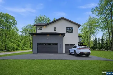 121 Engle Street Cresskill NJ 07626