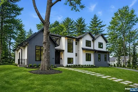 121 Engle Street Cresskill NJ 07626