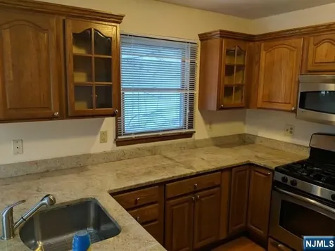 4 Lee Court Waldwick NJ 07463